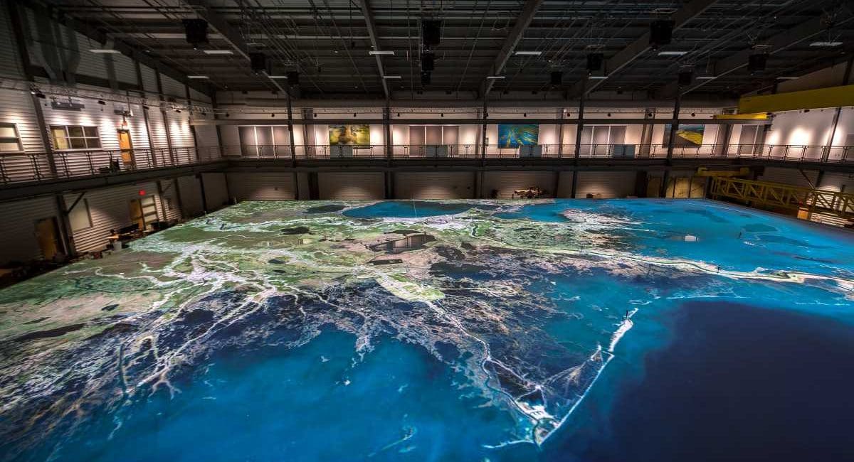 Projection Mapping at LSU Captures America’s Coastal Crisis