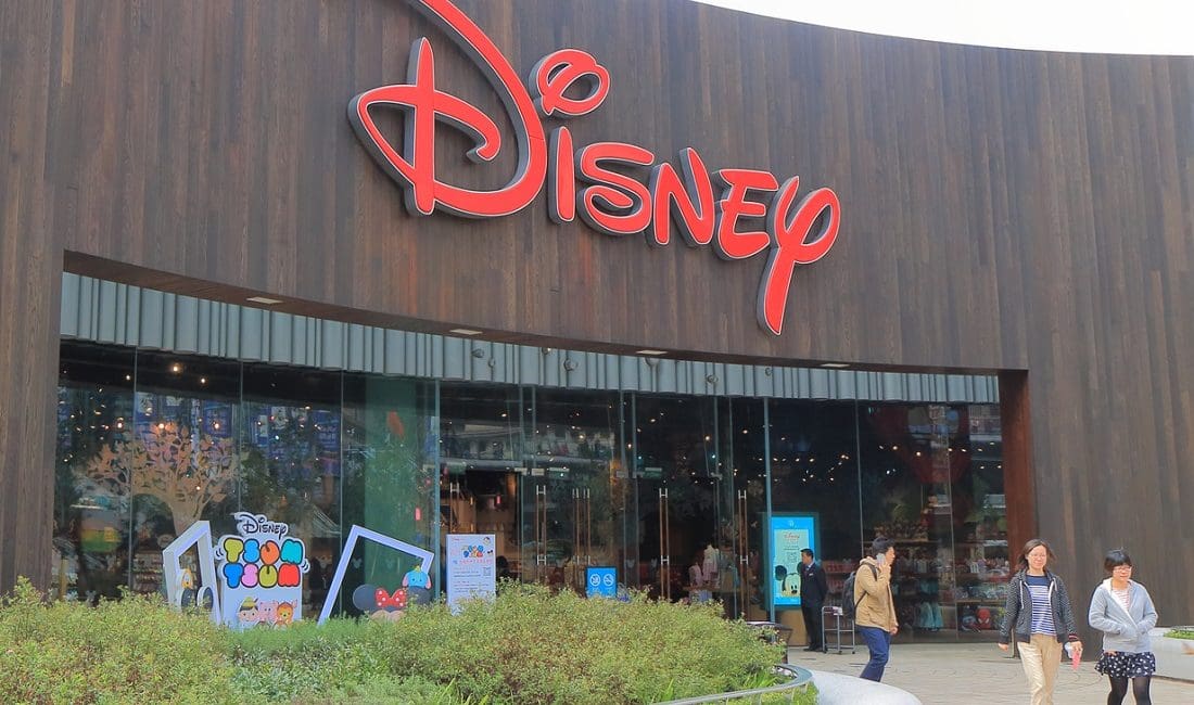 Disney Could Start Using Projection Mapping at Star Wars Hotel