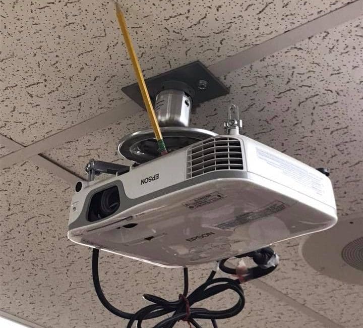 5 Unbecoming Classroom Technology Fails and What They SHOULD Look Like, slide 0