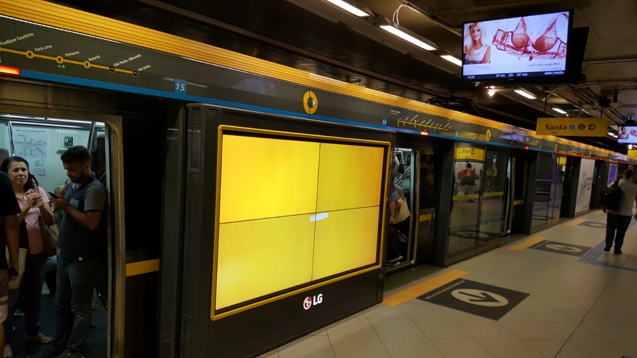 Sao Paulo Metro Yellow Line, AdMobilize technology, AI technology