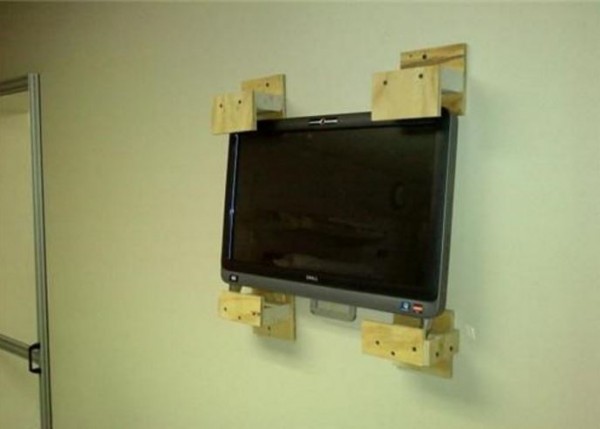 11 AV Fails Even MacGyver Couldn’t Fix, slide 9