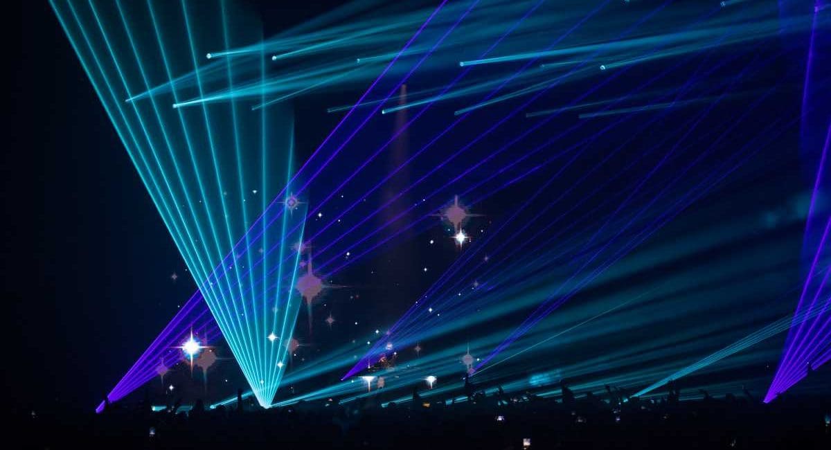 Ice Cube, Zedd, Kaskade Illuminated by Martin Lighting Fixtures