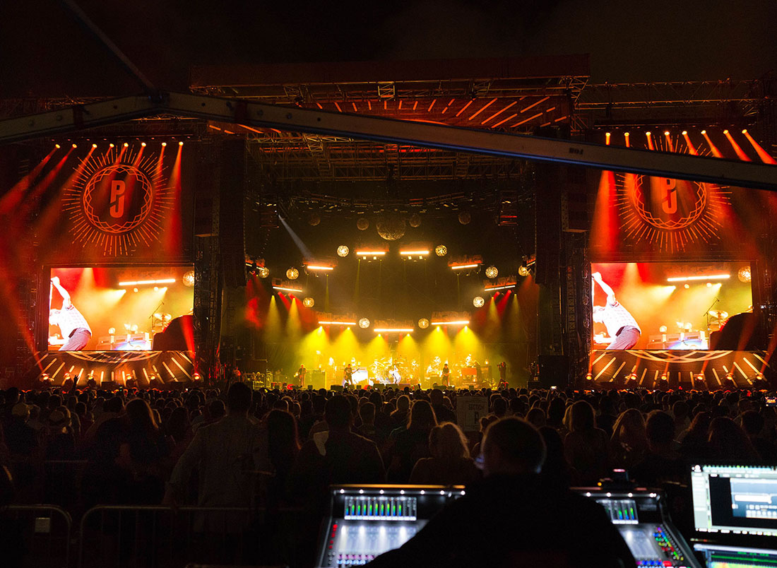 Pearl Jam Away Tour, Wrigley Feel, L-Acoustics K1, LA Network Manager