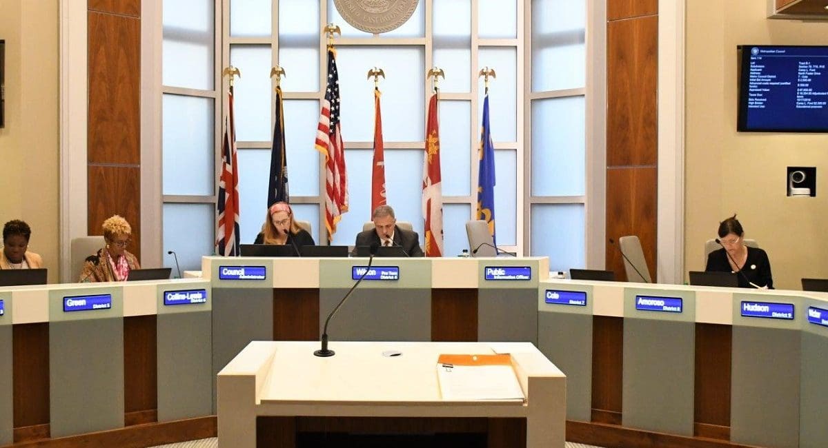 East Baton Rouge Metro Council Board Has High-Tech LED Nameplates