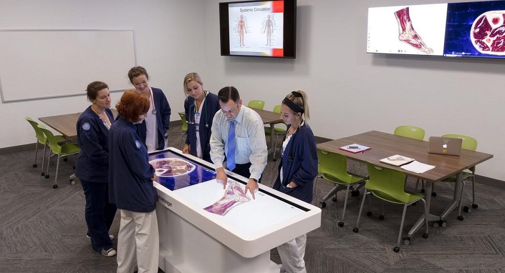 16 AV Installations from 2018 That AV Integration Firms Can Learn From, slide 8