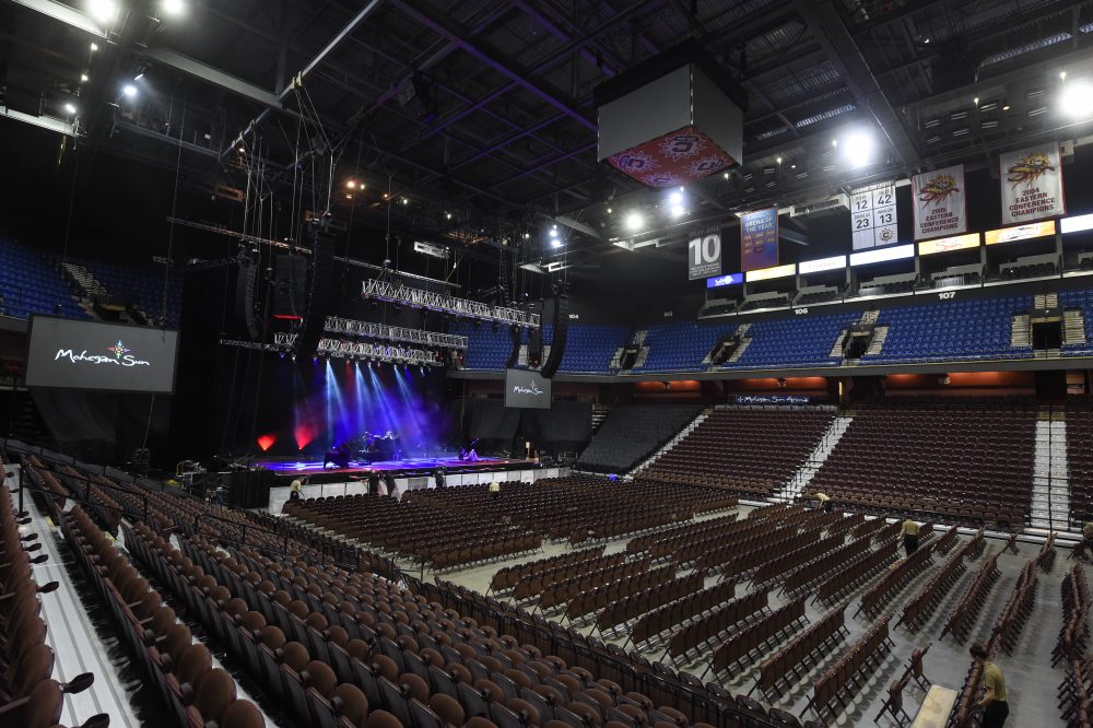 Mohegan Sun Arena Shines With Meyer