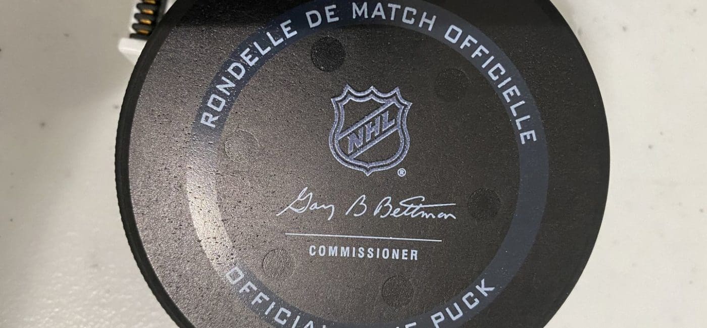 NHL Hockey Puck 1400x650 