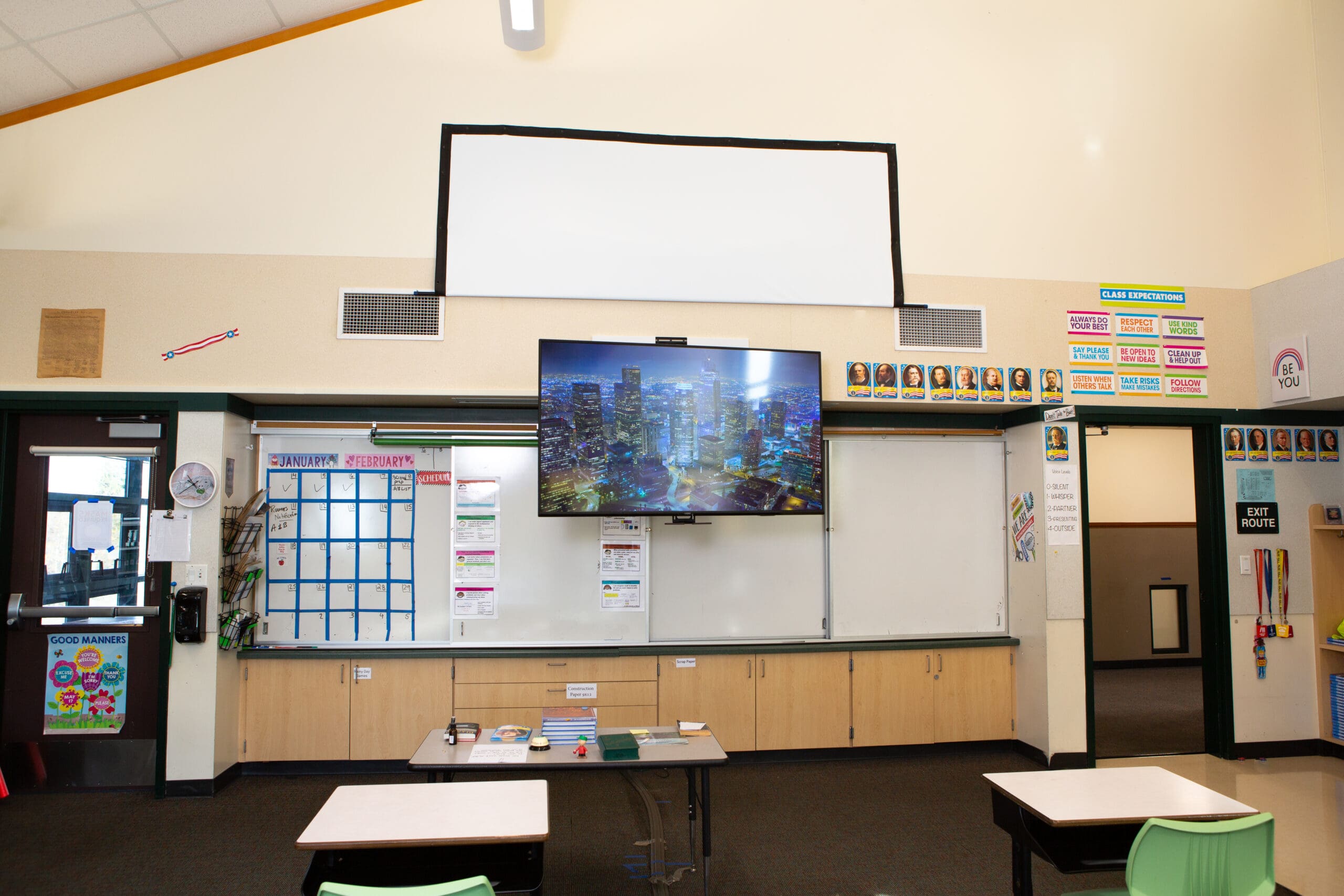 MantelMount TV Units Help School District Convert to Hybrid Model, slide 3