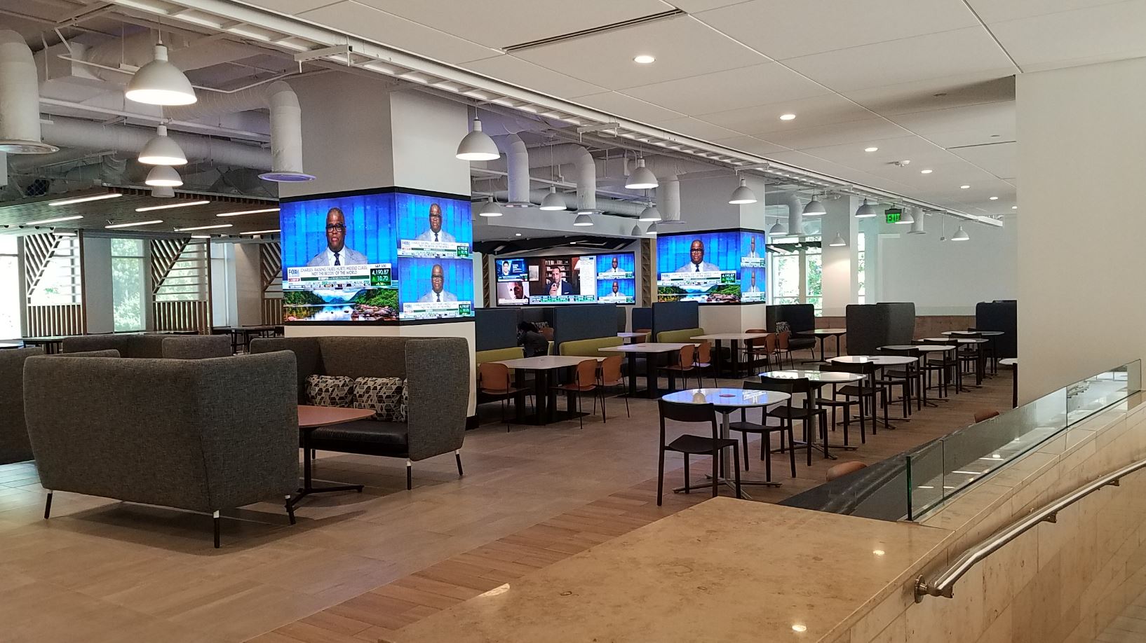 Best Corporate Campus Project: Creating an LED Experience at Financial Services Campus, slide 4