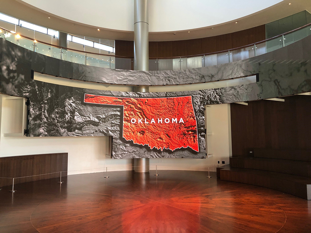 Ford AV, Peerless-AV Collaborate on 4,200 lbs Curved dvLED Video Wall System, slide 7