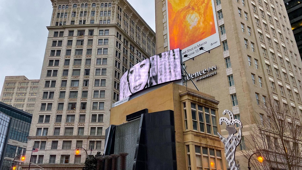 Historic Downtown Atlanta Building Gets Rooftop Digital Display, slide 0