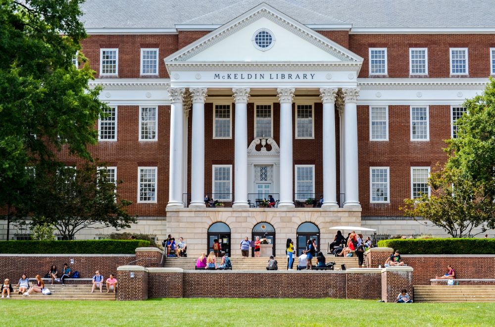 Exterior shot of a college building.