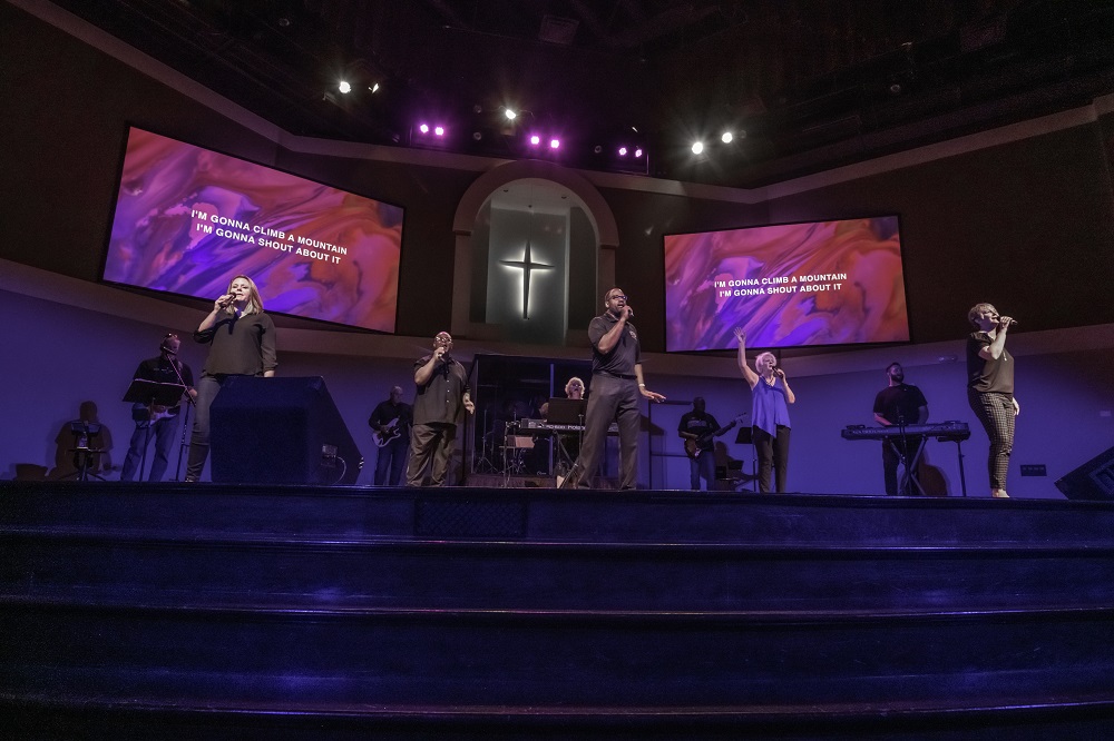 Digital Projection Shines at Lighthouse World Outreach Center, slide 6