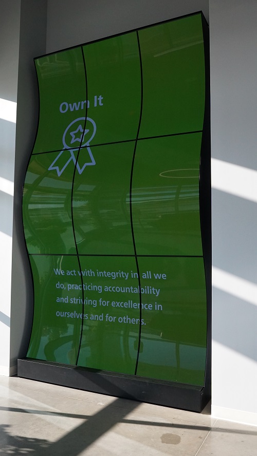 LG Helps AVI-SPL Outfit its Lobby with ‘Wow-Worthy’ Displays, slide 3