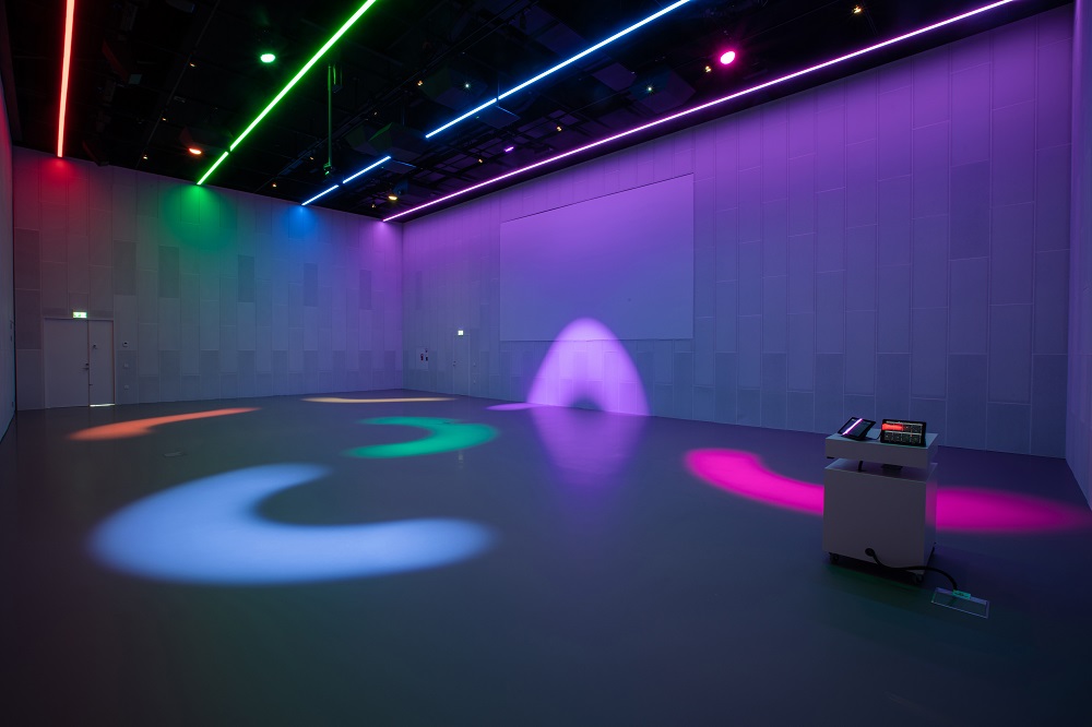 Meyer Sound Makes Science an Adventure at LIFE Campus, slide 0