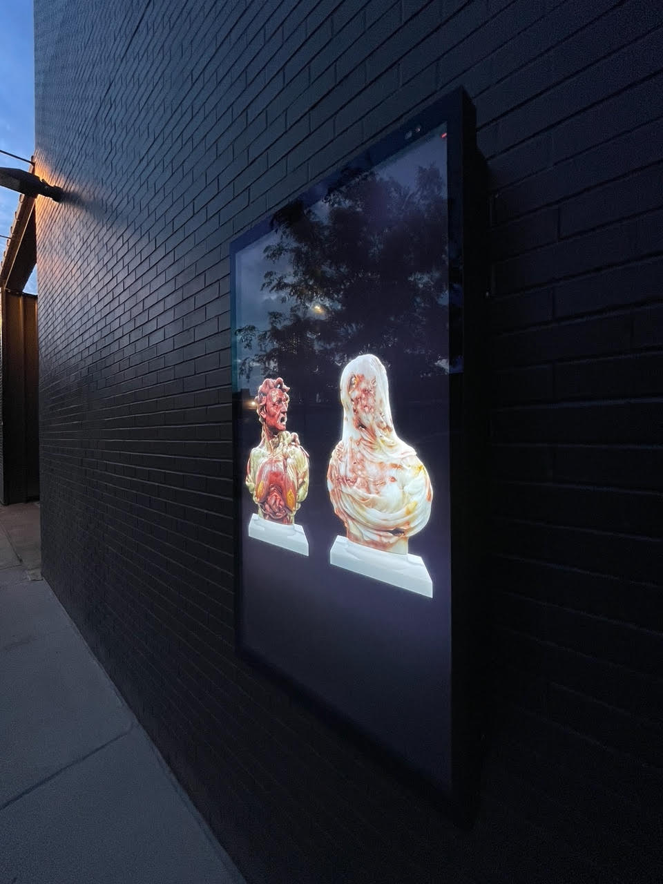 Renowned Sculptor Barry X Ball Showcases Artwork with LG Digital Display, slide 1