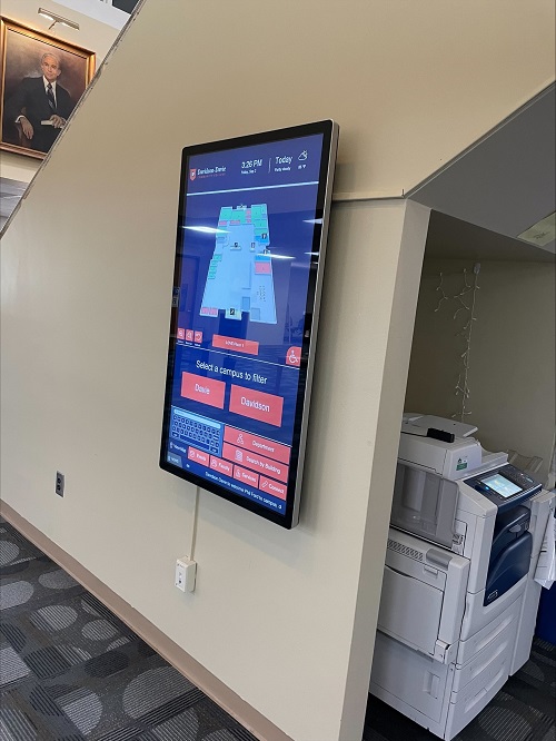 Davidson-Davie Community College Rolls Out Unified 3D Wayfinding & Digital Signage, slide 5