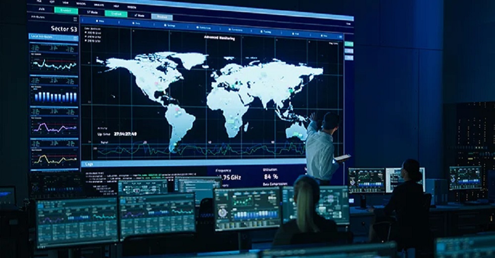 Workers using Userful's uConduct in the control room.