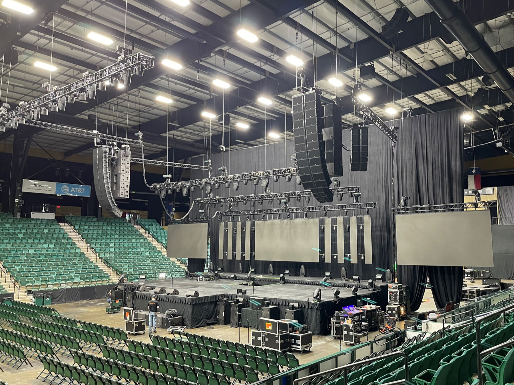 L-Acoustics K2 & Kara II Deployed for Student Mobilization Conference, slide 1