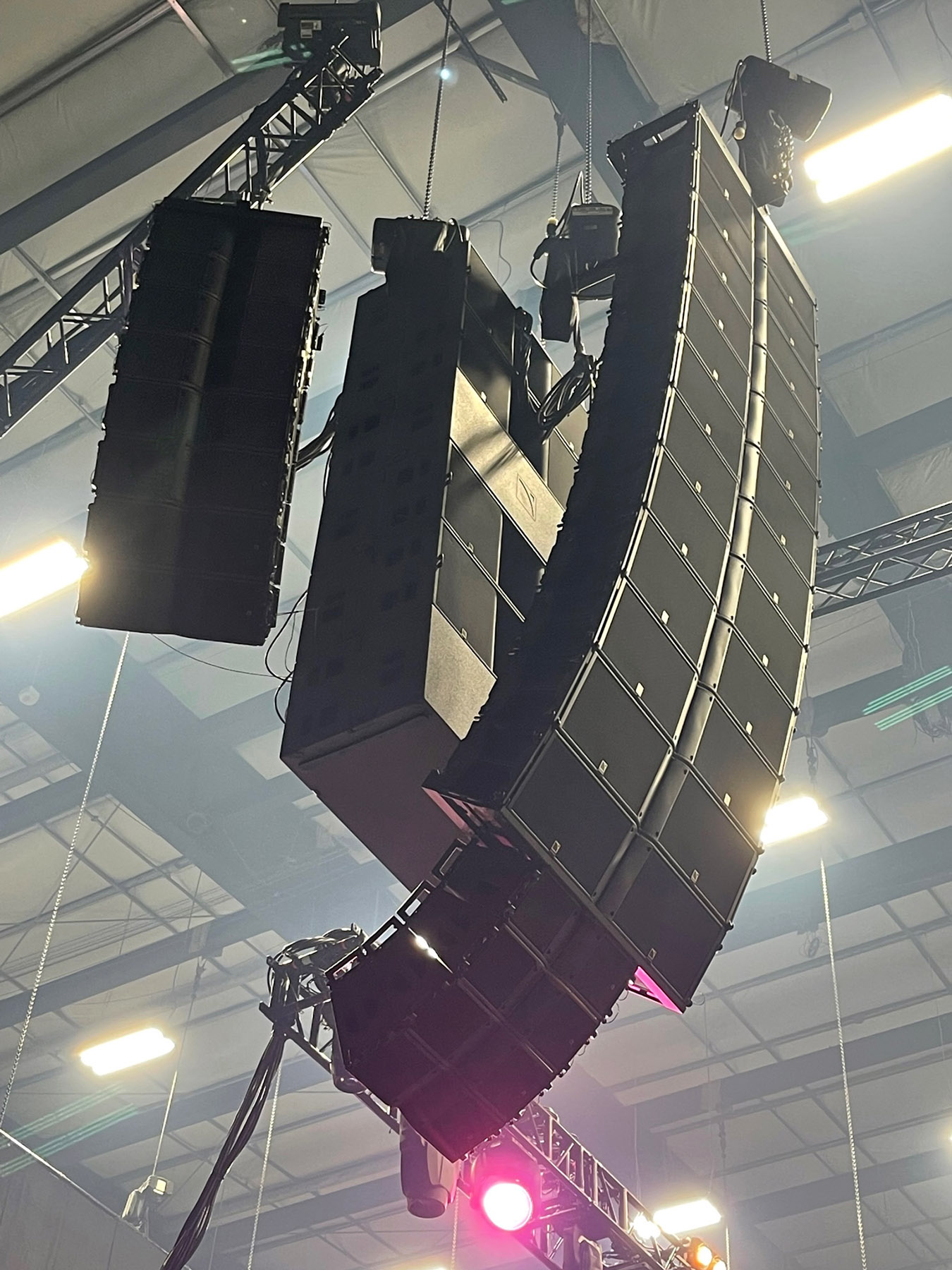 L-Acoustics K2 & Kara II Deployed for Student Mobilization Conference, slide 0