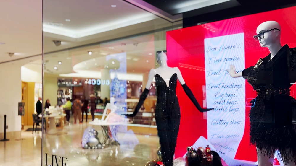 Turning Retail Stores into Experience Centers, slide 7