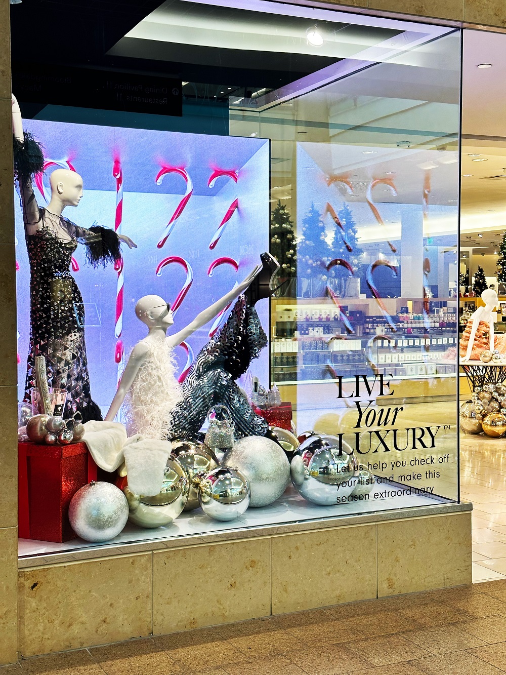 Turning Retail Stores into Experience Centers, slide 4