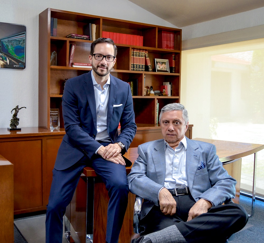 Juan Carlos Alcázar, CEO of Grupo Covix, alongside his father, Carlos Alcázar Barragán, its founder and president emeritus.