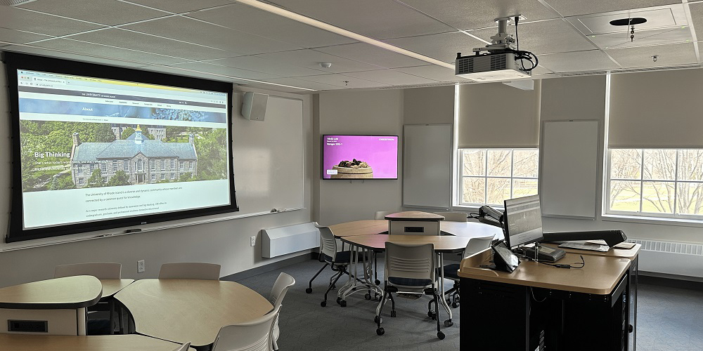 URI classroom with Sony Bravia Displays and projectors