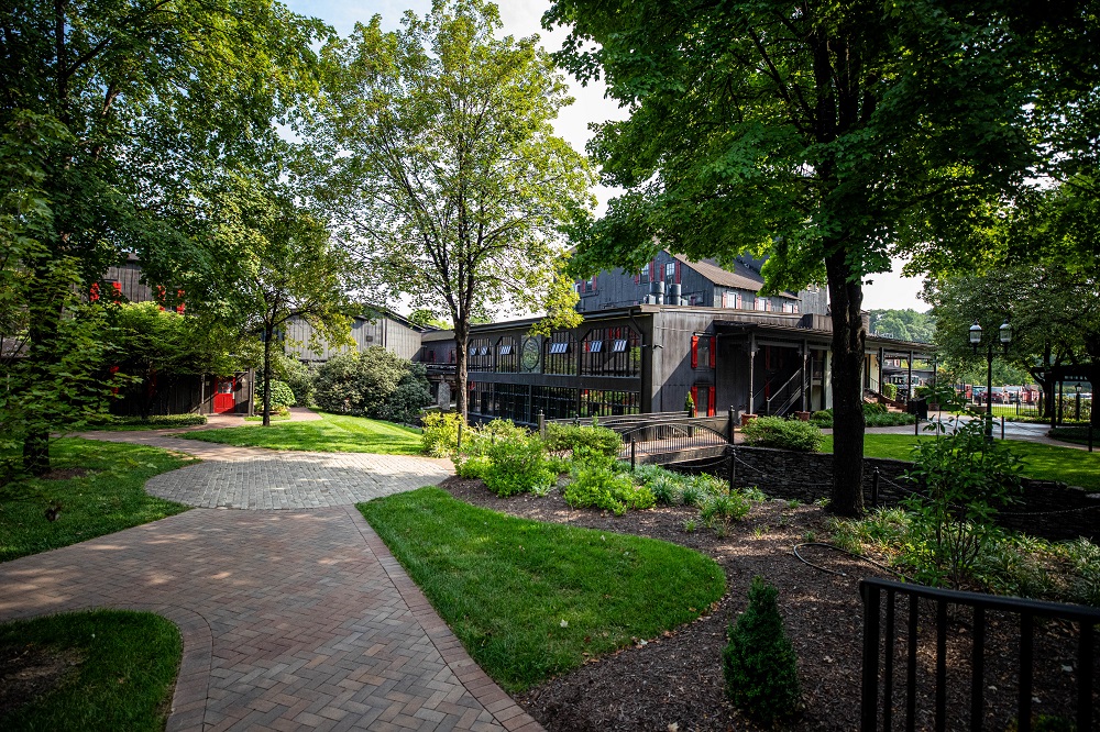 JCA Media & RTI Hit the Mark at Maker’s Mark Distillery, slide 10