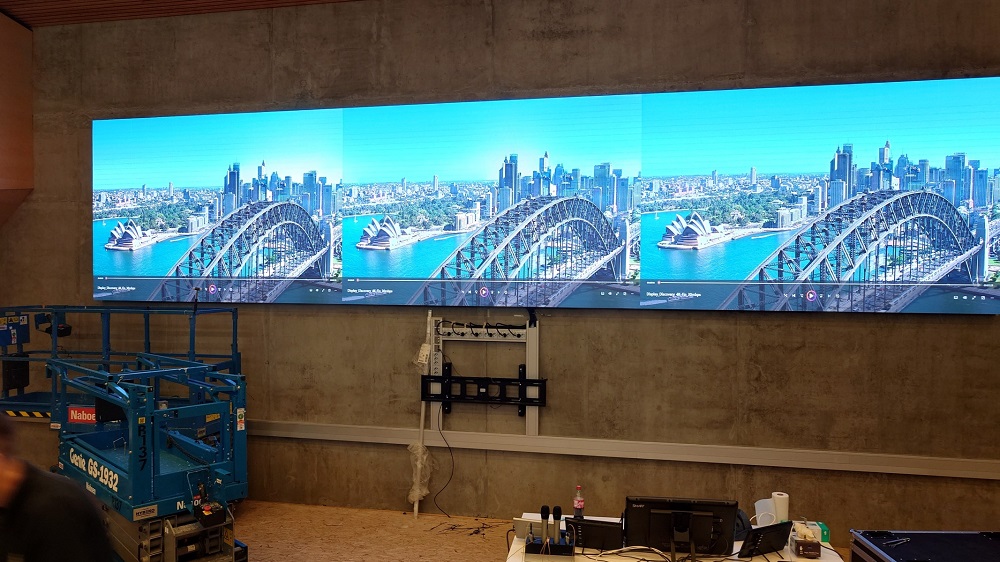 Alfalite LED Screens Enhance Learning at The Norwegian School of Economics, slide 2