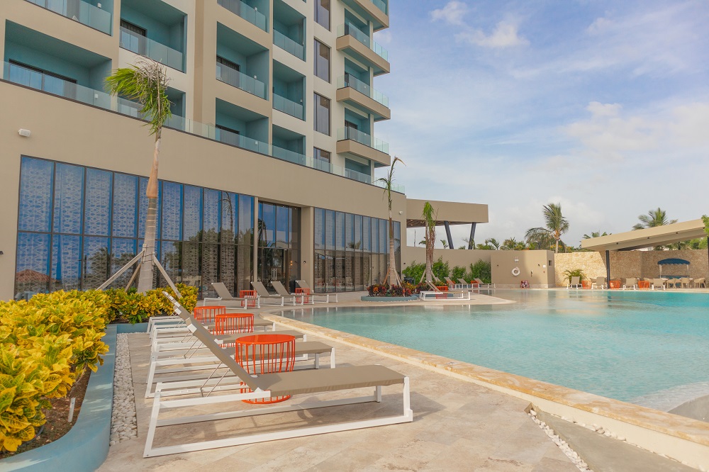 Hilton Garden Inn La Romana Hits a Home Run with AtlasIED Atmosphere, slide 10