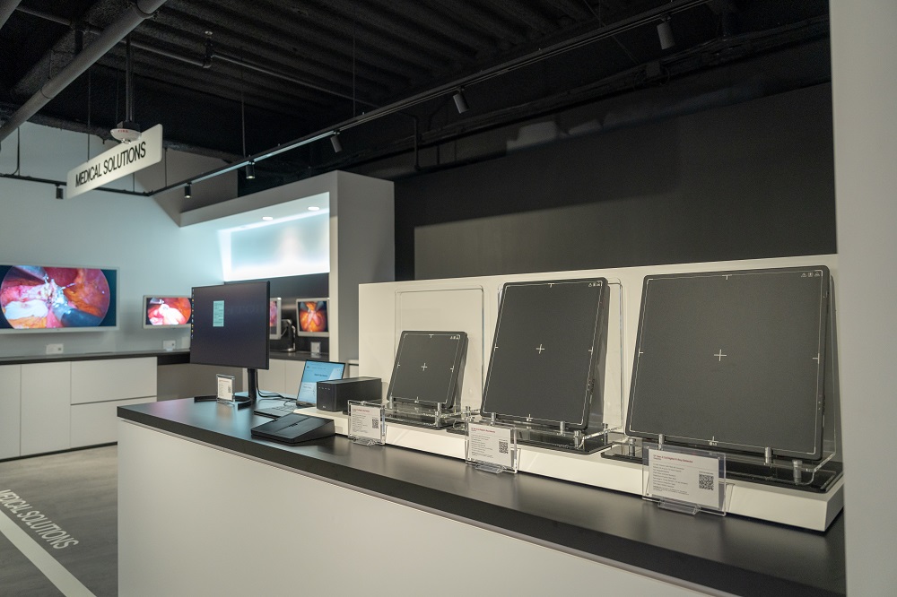 LG Opens New Business Innovation Center (BIC) in New Jersey, slide 9