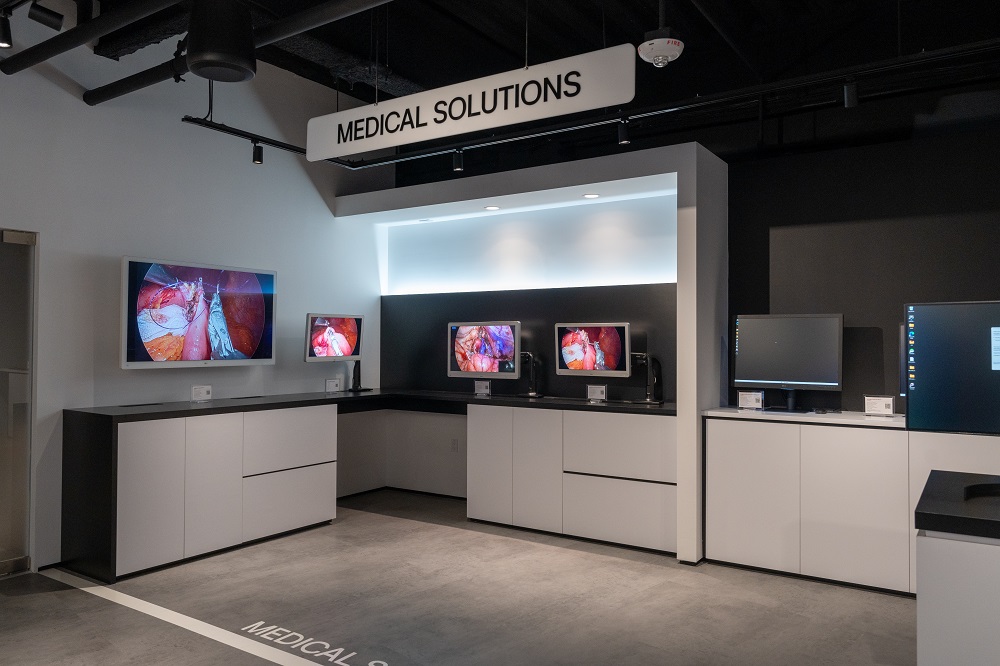 LG Opens New Business Innovation Center (BIC) in New Jersey, slide 10