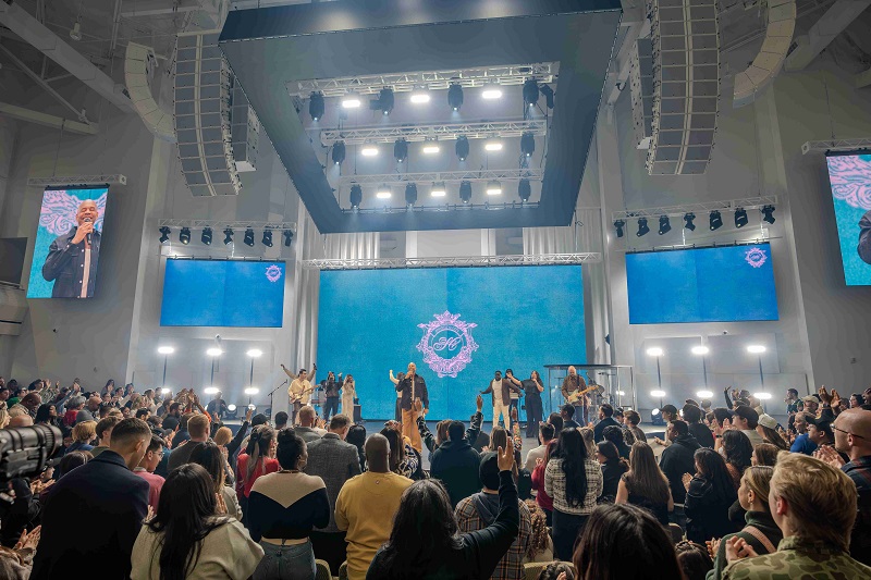Summit Integrated Systems Transforms Shoreline City Church with ROE Visual LED Displays, slide 6