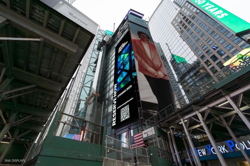 Jamestown Taps SNA Displays to Modernize One Times Square, slide 1