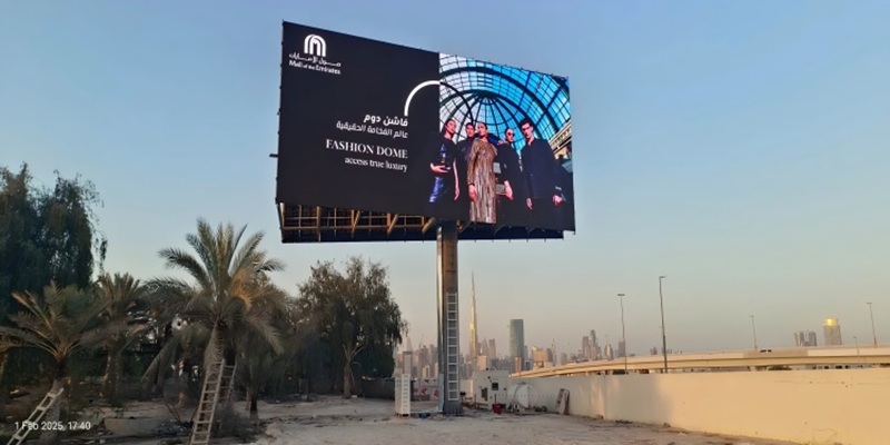 INFiLED MV Series billboard