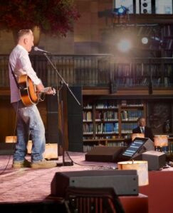 Stage_Library Lions Bruce Springsteen_1 SOUND_2_400px