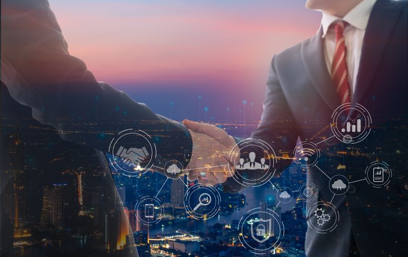 Business handshake for success deal with growth plant over step coin and info graph, business partnership ,Teamwork ,Coperation, Cooperation ,Agreement and investment concept, AdobeStock_528149114