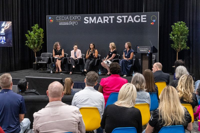 CEDIA EXPO Smart Stage. Phot by 2025 PWP Studio Corporate Event Photographers / Emerald