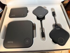 BenQ InstaShow VS25 packaging