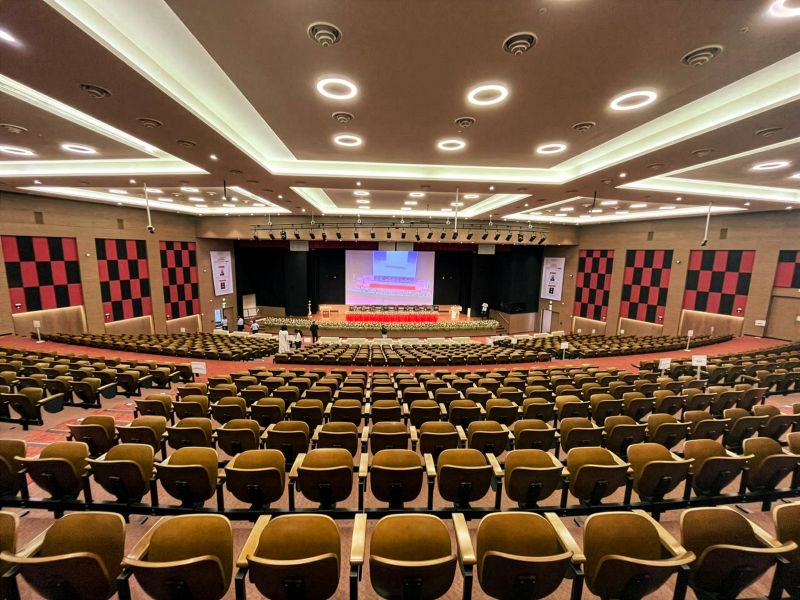 Renkus-Heinz_Mahindra University 800x400px