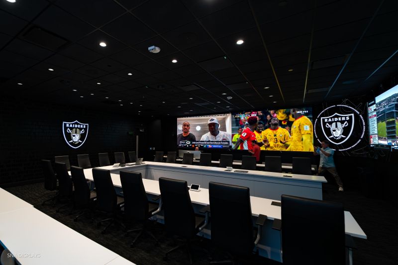 _SNA-Raiders-Draft-Room-Photo-Highlights-7_800px